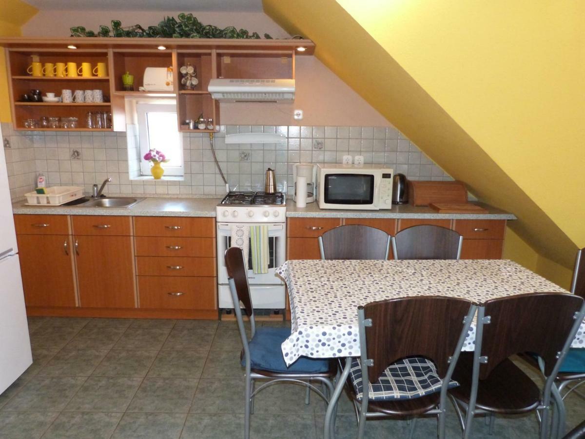 Ferienwohnung Andi Apartman Gyula Exterior foto